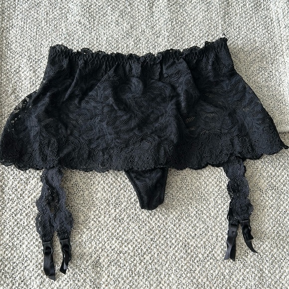 Victoria Secret Lace Skirt Thong Garter Lingerie